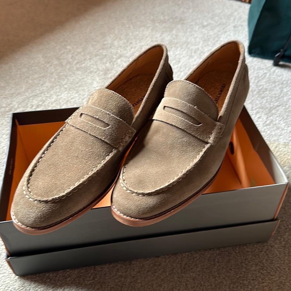 Men’s Crown Vintage Loafers NIB 9